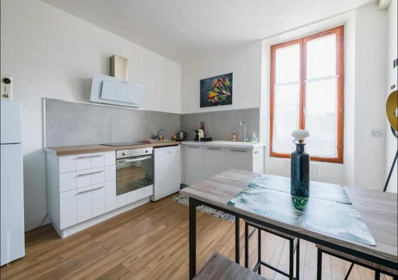 New York Apartment *